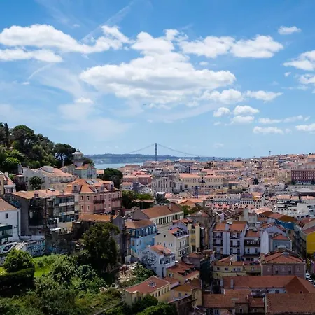 Cozy Flat Downtown Intendente And Graca 6 Lissabon