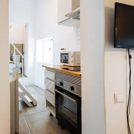Apartment Cozy Flat Downtown Intendente And Graca 6 Lissabon